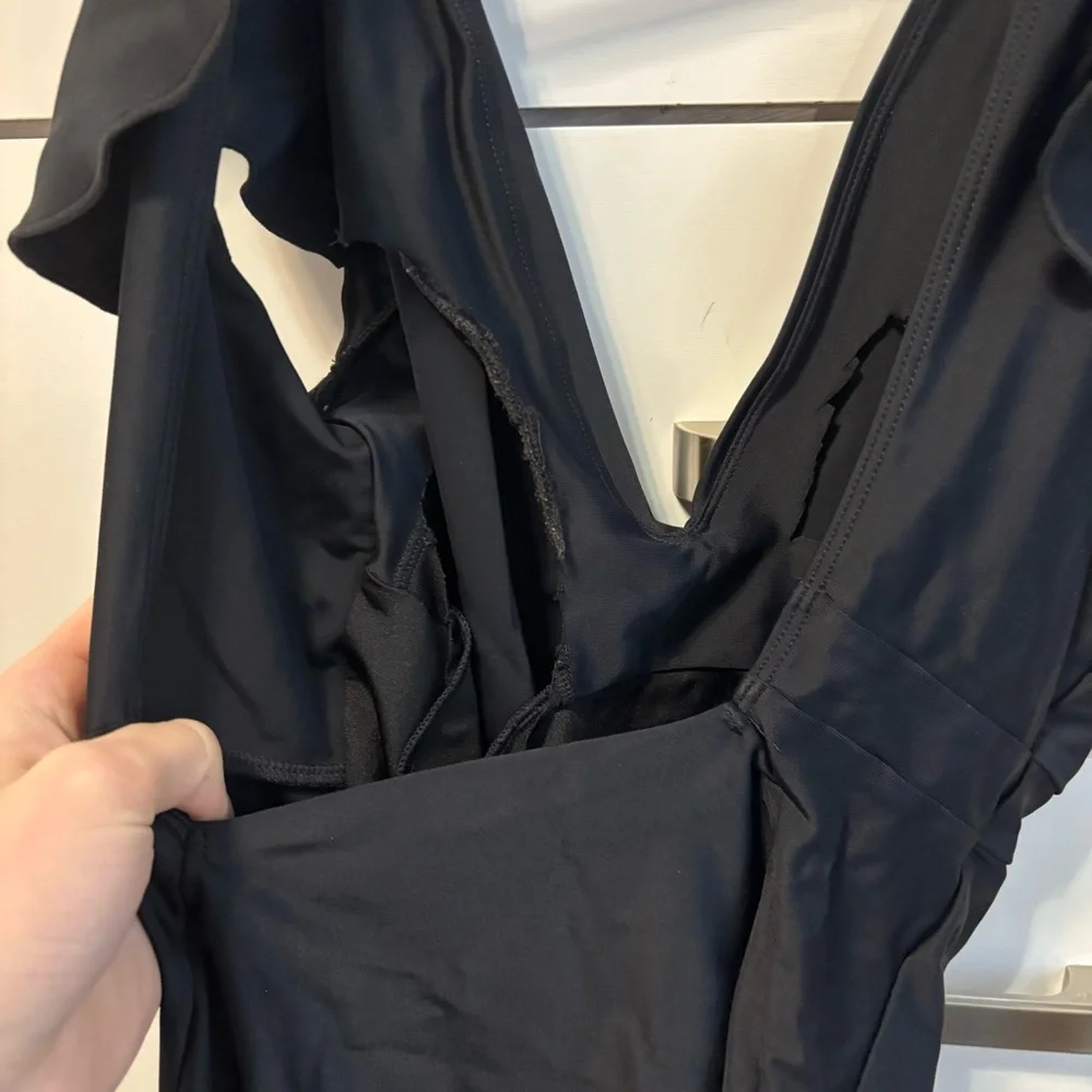 Summersalt The Ruffle Backflip - Picture 7 of 7